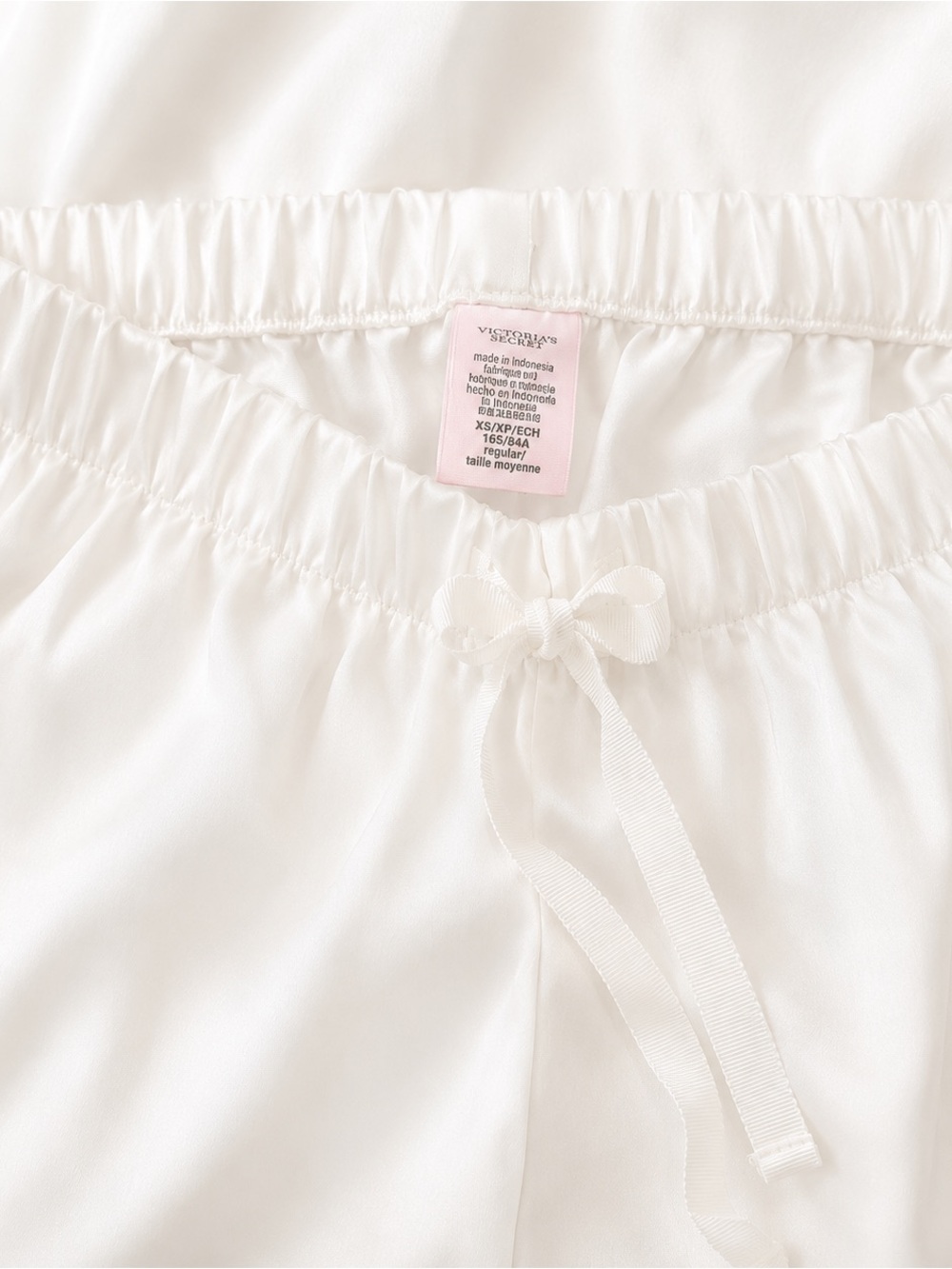 Victoria's Secret Ivory Satin Sleep Top with Pink Label - Picture 4 of 8
